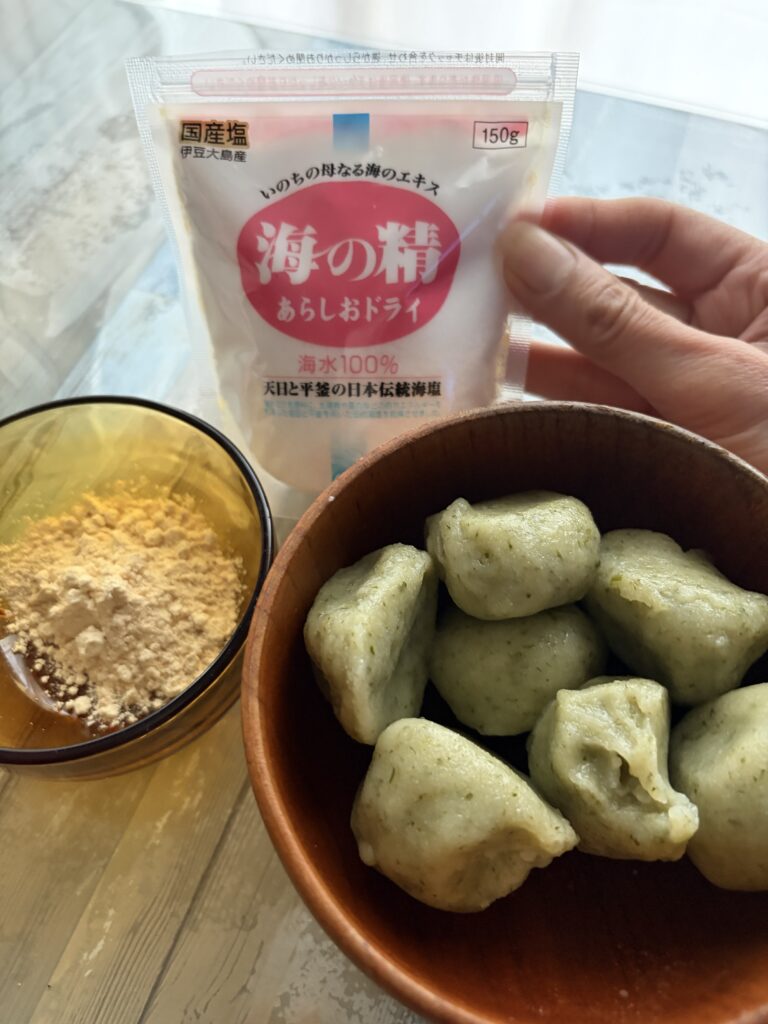 よもぎ団子ときな粉と海の精